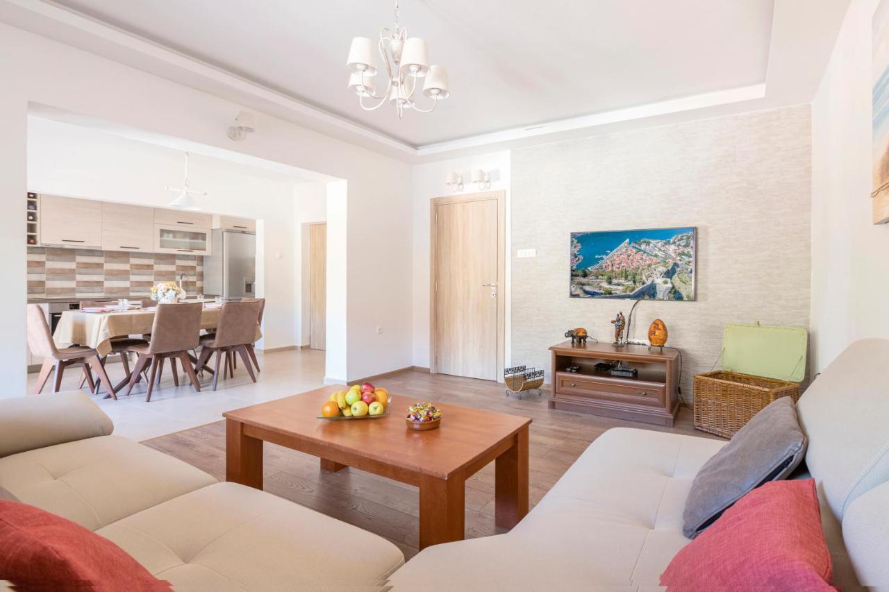 Seafoam Apartment Котор Экстерьер фото