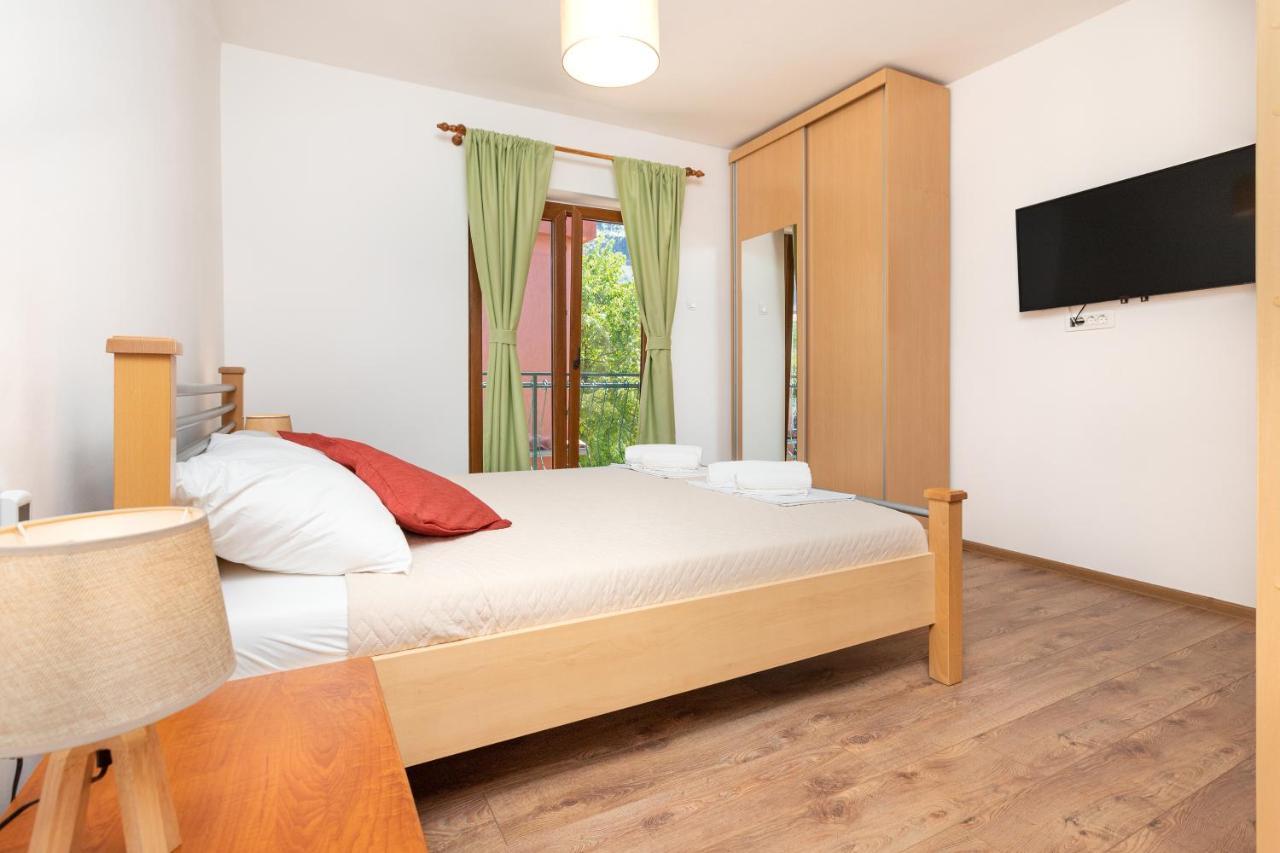 Seafoam Apartment Котор Экстерьер фото